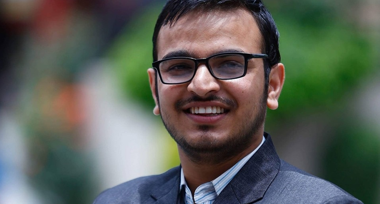 बीमा प्राधिकरणका अध्यक्ष शरद ओझा निलम्बित, फर्जी कागजातबारे छानबिन समिति गठन
